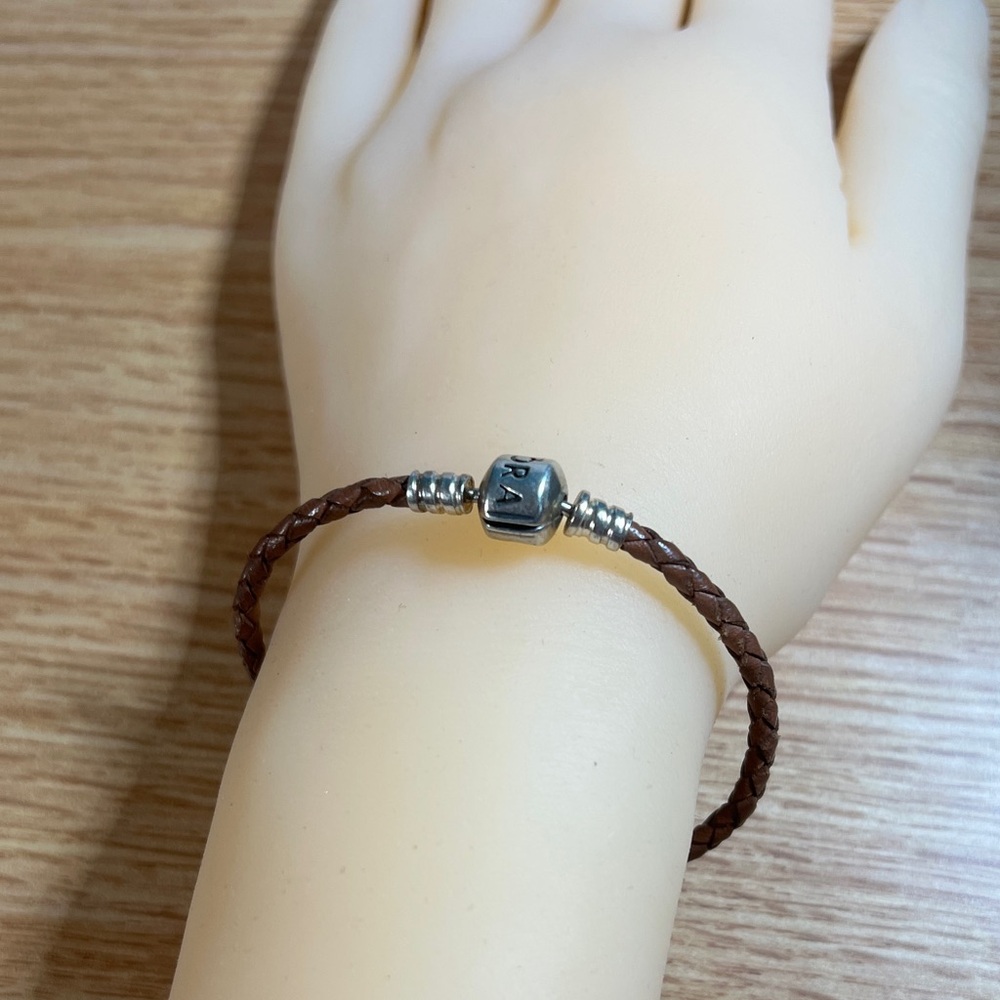 Pandora Leather Bracelet with Silver Clasp - Picture 2 of 7